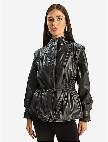 Giacca oversize in ecopelle con zip lucci