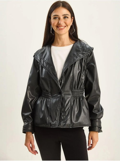 Giacca oversize in ecopelle con zip lucci - Kiabi Giacca oversize in ecopelle con zip lucci - Kiabi