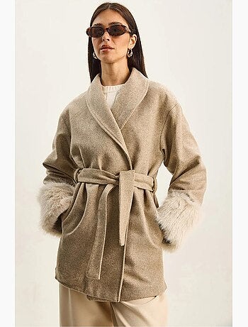 Giacca oversize in feltro con collo a scialle e polsini in pelliccia sintetica lucci