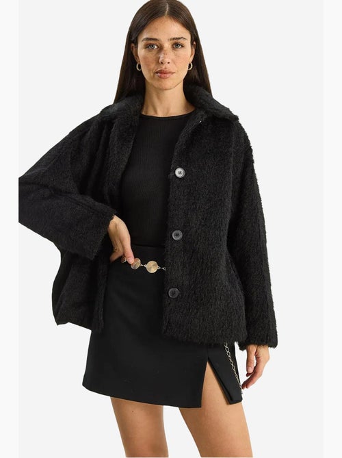 Giacca oversize in peluche con chiusura a bottoni lucci - Kiabi Giacca oversize in peluche con chiusura a bottoni lucci - Kiabi
