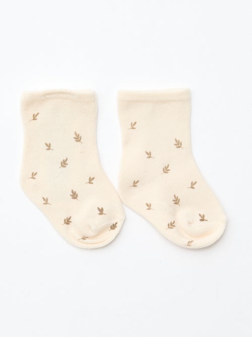 GIFTBOX brassière + pantalone + calzini + berretto + bavaglino - Kiabi