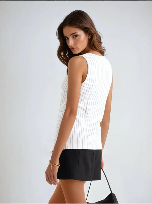 Gilet a righe con scollo rotondo e bottoni - Kiabi Gilet a righe con scollo rotondo e bottoni - Kiabi
