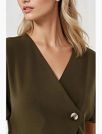 Gilet aderente con scollo a V