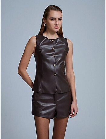 Gilet aderente in ecopelle con bottoni dilvin