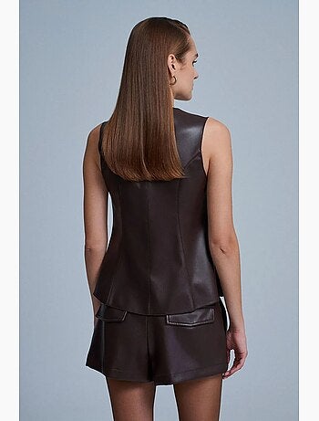 Gilet aderente in ecopelle con bottoni dilvin
