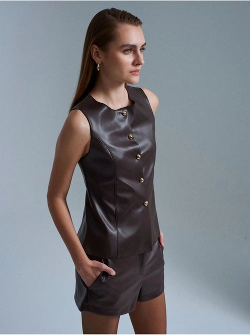 Gilet aderente in ecopelle con bottoni dilvin - Kiabi