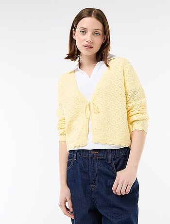 Gilet all'uncinetto da annodare con bordo smerlato