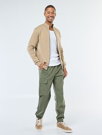 Gilet basic con zip e collo alto