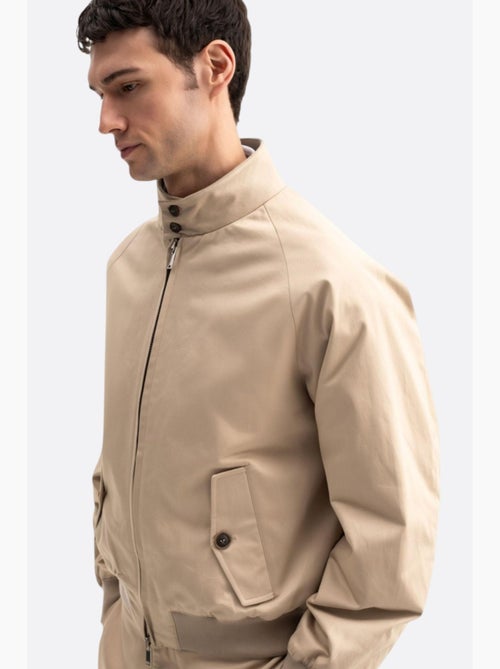 Gilet con colletto alla coreana giesto - Kiabi Gilet con colletto alla coreana giesto - Kiabi