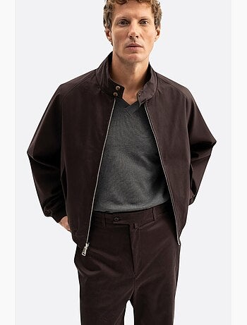 Gilet con collo da giacca e zip giesto