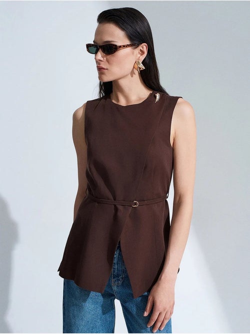 Gilet da donna in popeline di tencel con cintura in vita dilvin - Kiabi Gilet da donna in popeline di tencel con cintura in vita dilvin - Kiabi