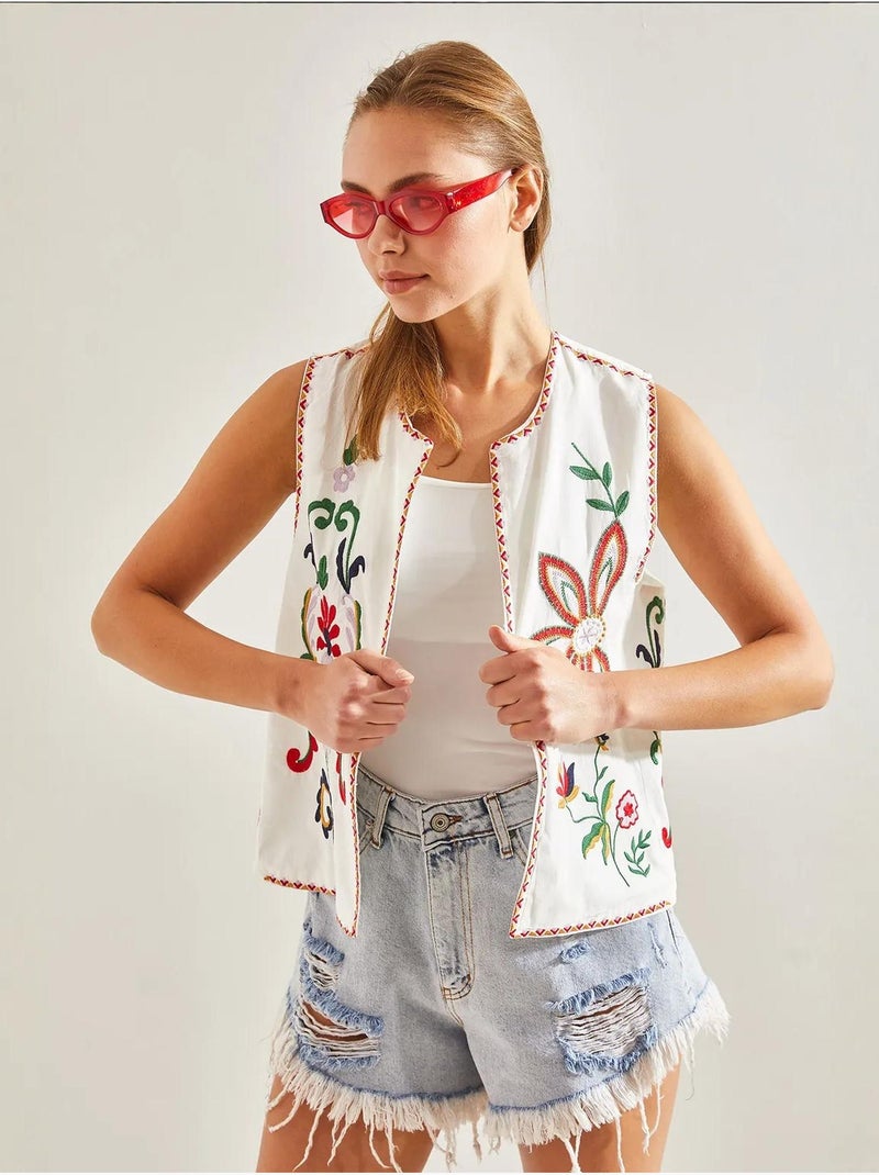 Gilet foderato con ricamo dettagliato lucci Bianco - Kiabi