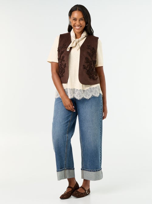 Gilet in camoscio sintetico senza maniche con ricami - Kiabi