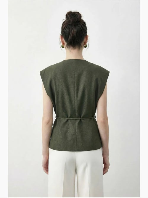 Gilet in crêpe con scollo a v e cintura lucci - Kiabi Gilet in crêpe con scollo a v e cintura lucci - Kiabi
