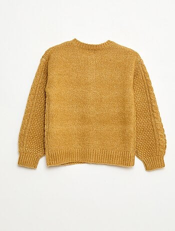 Gilet in maglia a trecce con apertura abbottonata