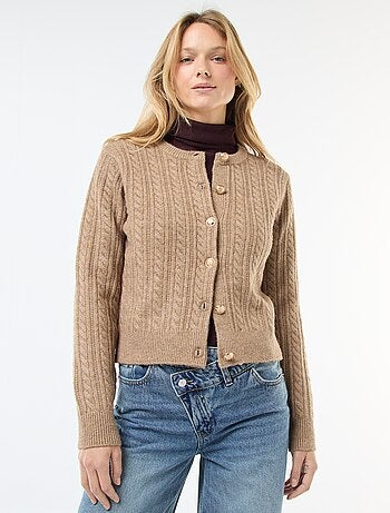 Gilet in maglia a trecce con bottoni dorati