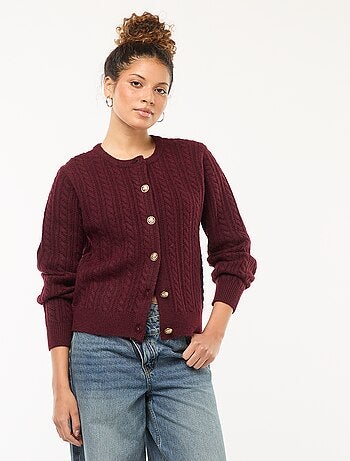 Gilet in maglia a trecce con bottoni dorati