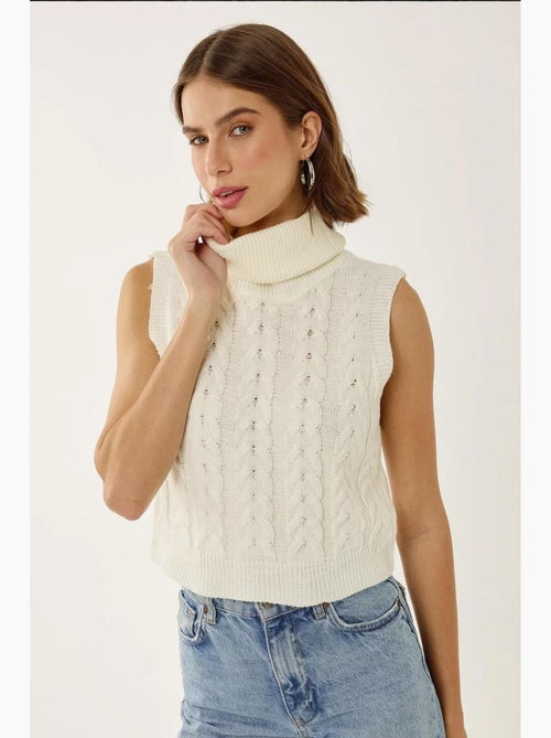 Gilet in maglia con dolcevita e motivo a treccia hiccup - Kiabi Gilet in maglia con dolcevita e motivo a treccia hiccup - Kiabi