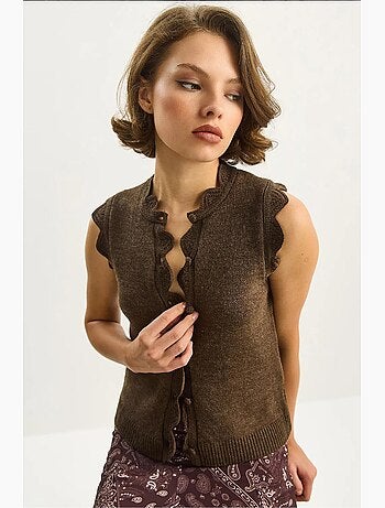 Gilet in maglia con ruches e girocollo lucci