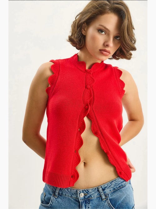 Gilet in maglia con ruches e girocollo lucci - Kiabi Gilet in maglia con ruches e girocollo lucci - Kiabi