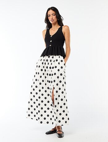 Gilet in maglia fine con apertura abbottonata