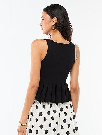 Gilet in maglia fine con apertura abbottonata