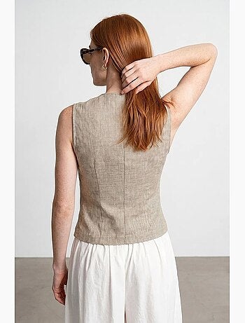 Gilet in tessuto aderente con chiusura frontale a bottoni dilvin