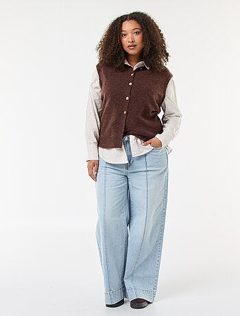 Gilet smanicato abbottonato