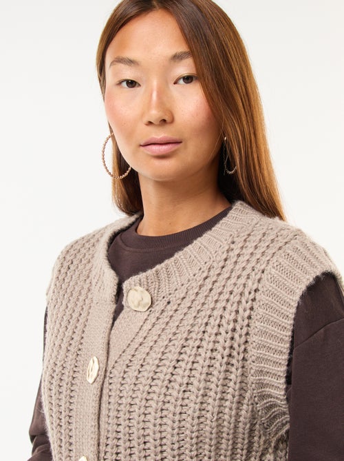 Gilet smanicato con apertura abbottonata - Kiabi