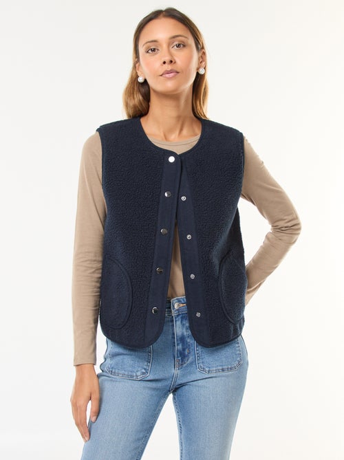 Gilet smanicato effetto montone - Kiabi