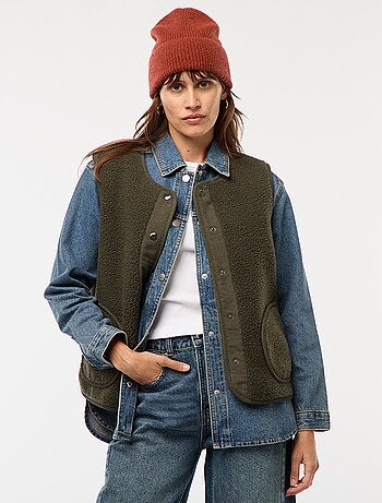 Gilet smanicato effetto montone