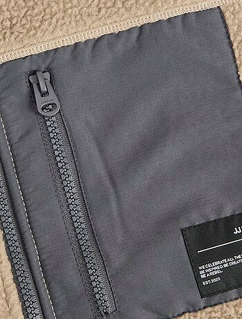 Gilet smanicato 'JJrebel' effetto montone a contrasto