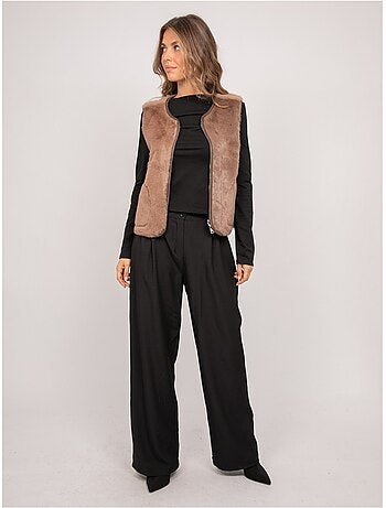 Gilet smanicato reversibile in scamosciato e pelliccia sintetica umiya