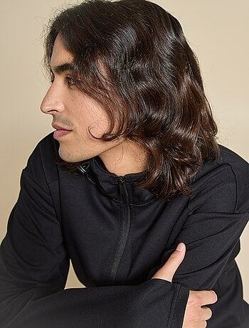 Gilet sportivo con cappuccio - (ekstract)