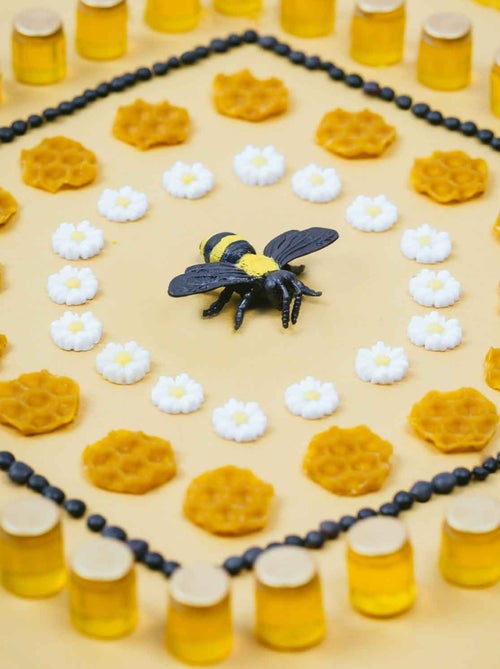 Giocattolo per neonato bottiglia sensoriale con suono | Petit Boum - Kiabi