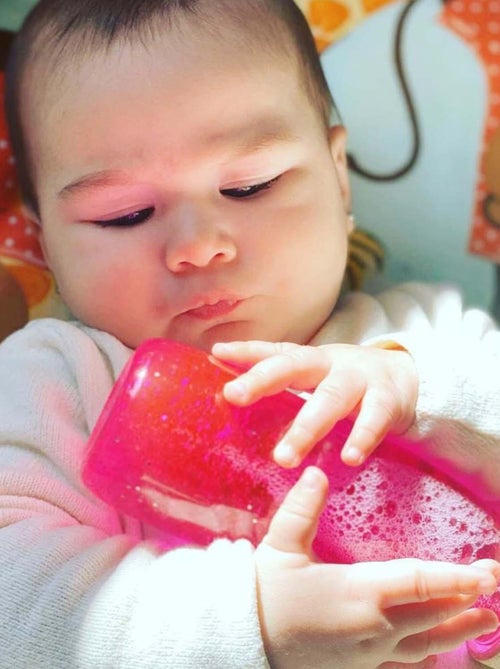 Giocattolo per neonato bottiglia sensoriale con suono | Petit Boum - Kiabi