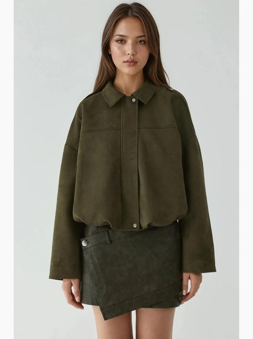 Giubbotto bomber in suede dalla texture morbida hiccup - Kiabi Giubbotto bomber in suede dalla texture morbida hiccup - Kiabi