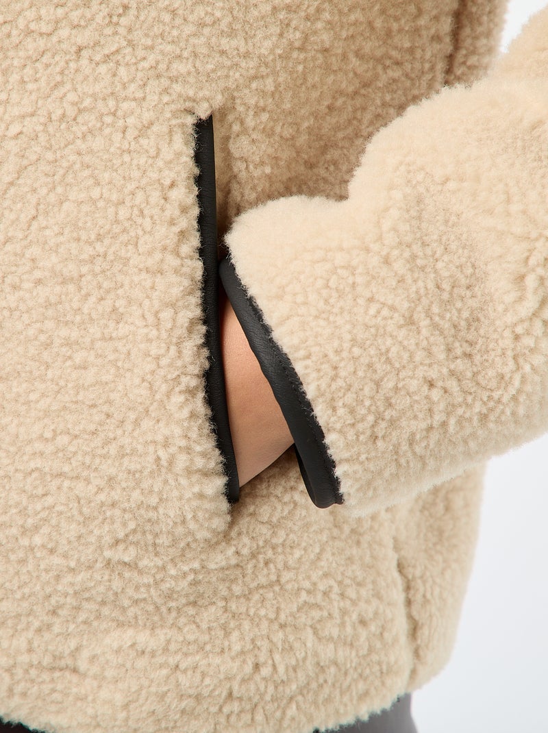 Giubbotto caldo effetto montone Beige - Kiabi