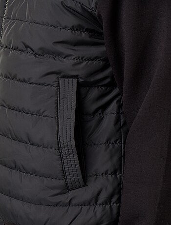 Giubbotto con cappuccio e zip in due materiali
