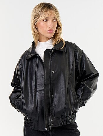 Giubbotto in similpelle oversize con collo in pelliccia rimovibile