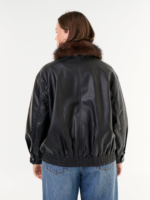 Giubbotto oversize in similpelle con collo in pelliccia sintetica rimovibile - Kiabi