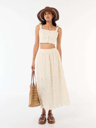 Gonna lunga con ricamo inglese