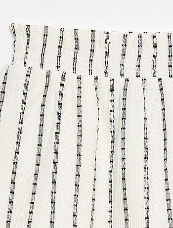 Gonna pantaloncino a righe verticali sottili