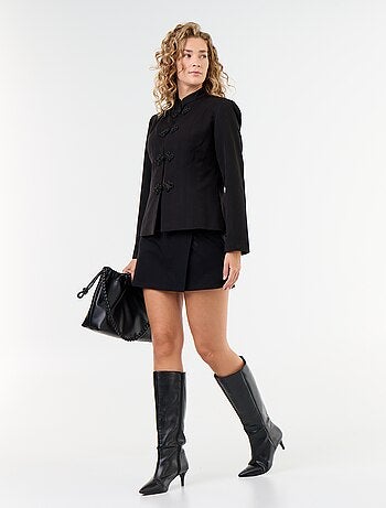 Gonna-pantaloncino con dettagli mandarino