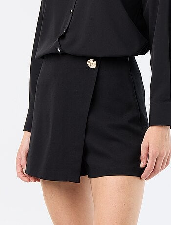 Gonna pantaloncino con gioiello fantasia