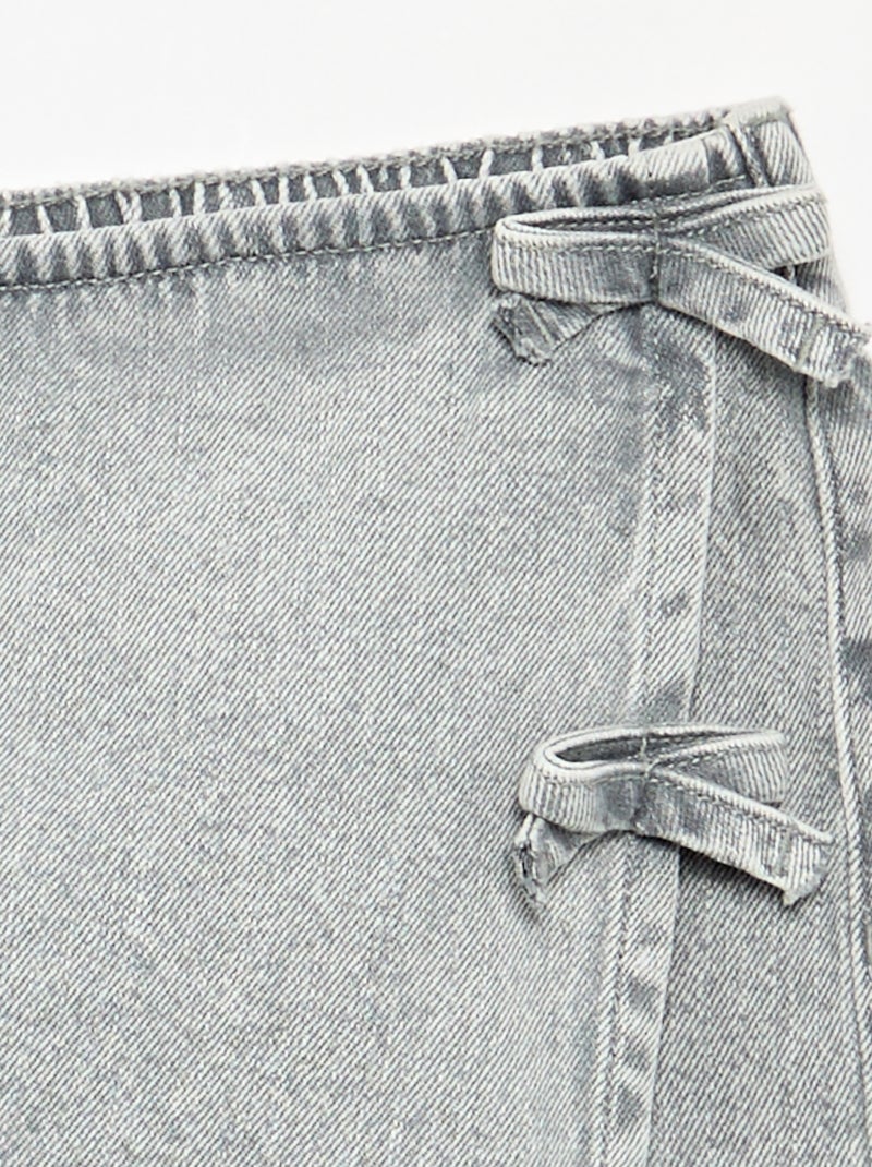 Gonna pantaloncino corto in denim con nodi Grigio - Kiabi