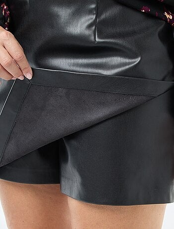 Gonna pantalone in similpelle