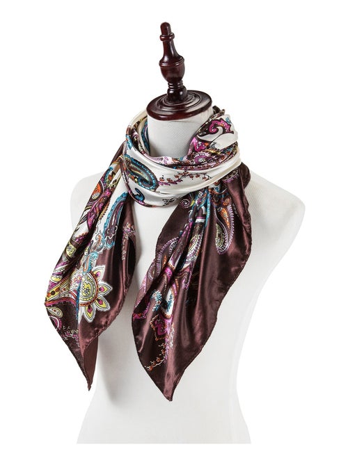 Grande carré di seta Purple white Zoe - Kiabi Grande carré di seta Purple white Zoe - Kiabi