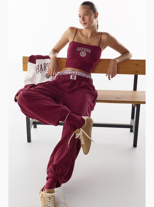 Harvard pantaloni della tuta con dettagli di cucitura e polsini a coste penti - Kiabi Harvard pantaloni della tuta con dettagli di cucitura e polsini a coste penti - Kiabi