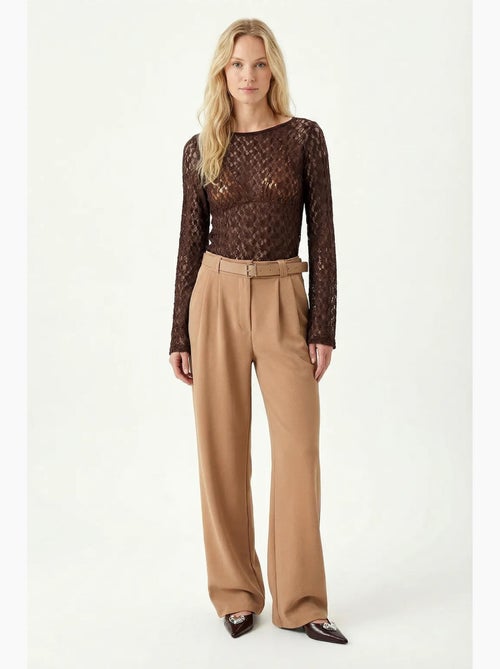 High waist textured wide leg trousers with buckle istanbul - Kiabi High waist textured wide leg trousers with buckle istanbul - Kiabi